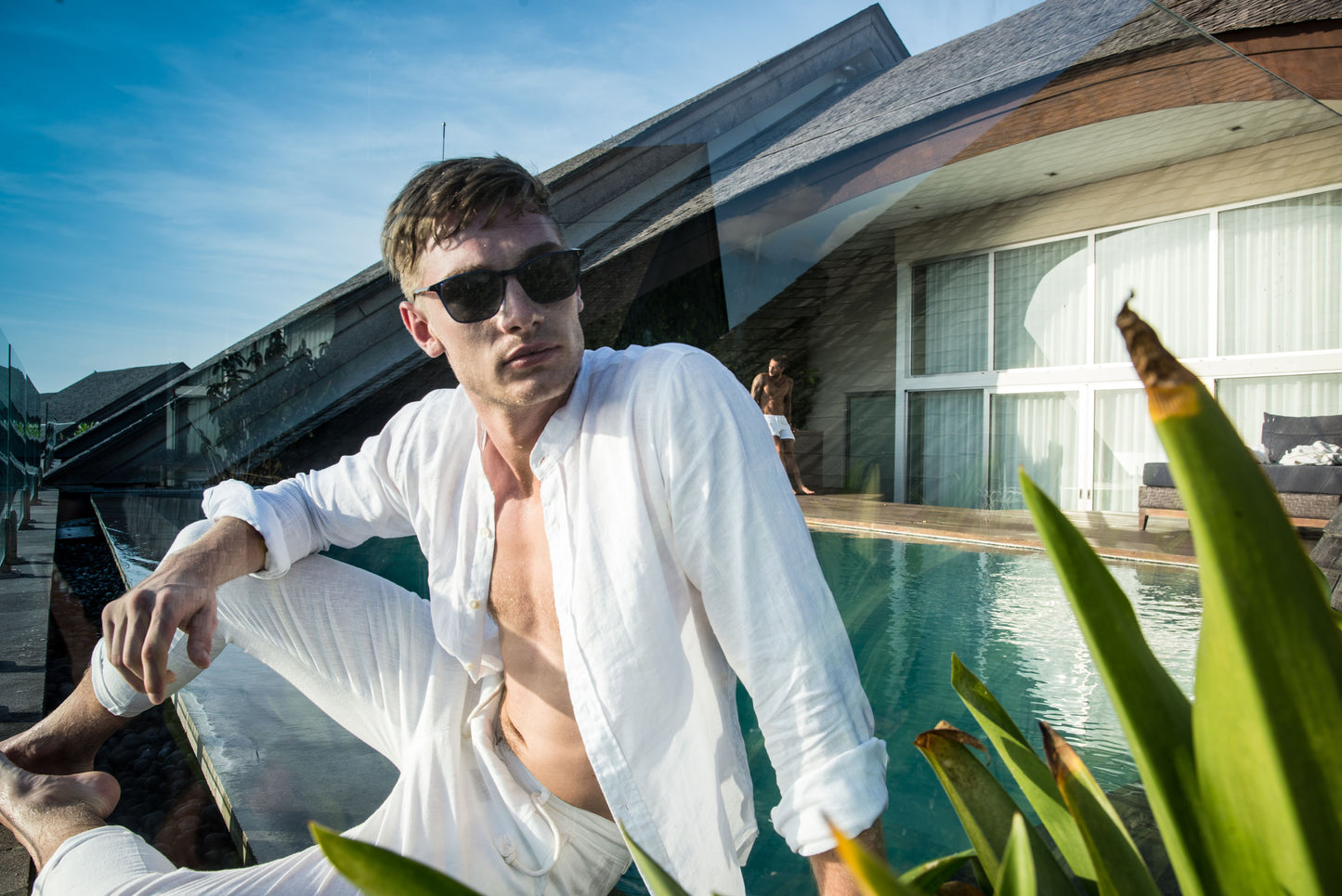 Mile High Long Sleeve Linen Shirt in White