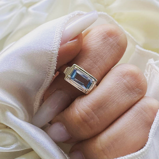 BLUE TOPAZ RING