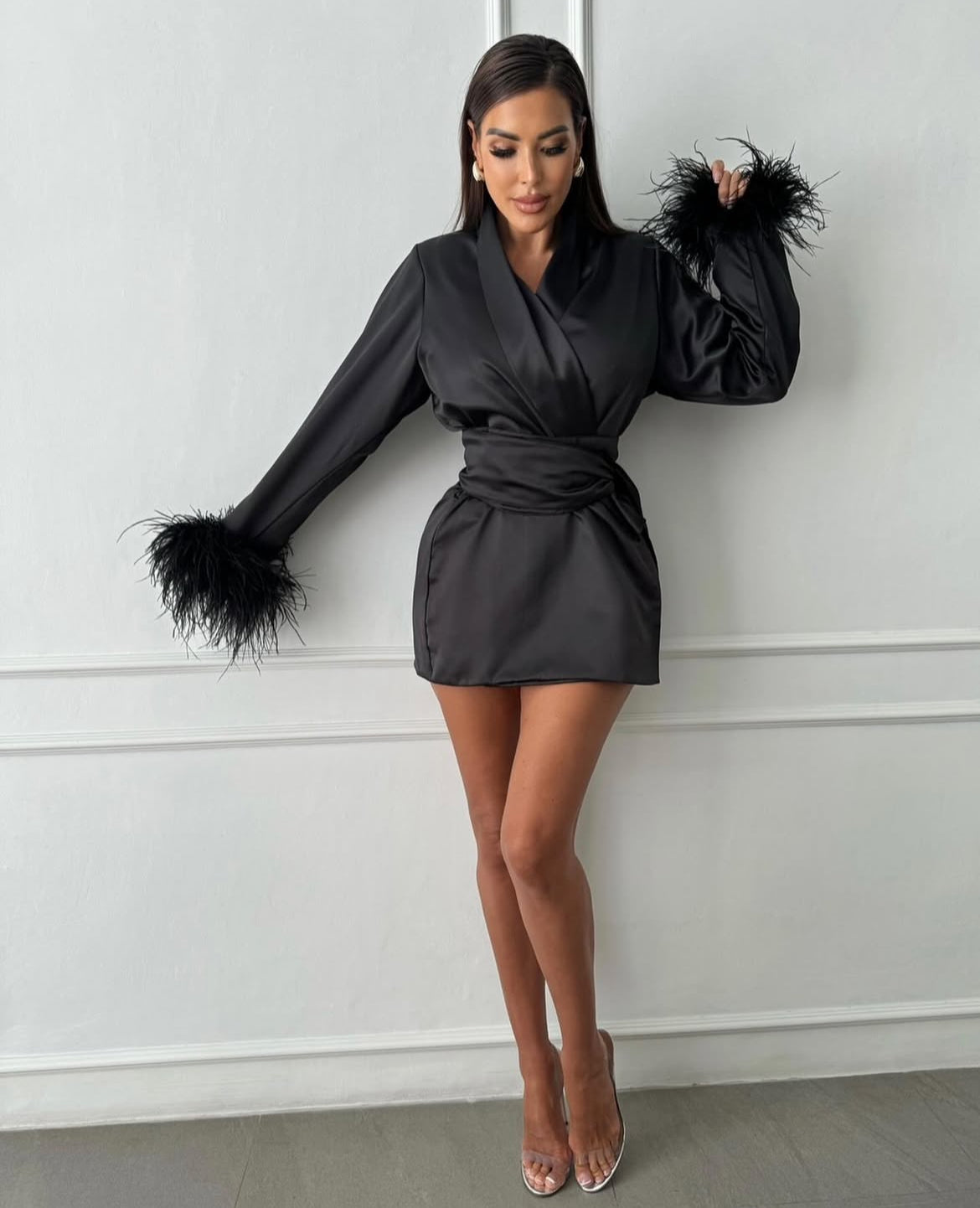 FLUFFY BLACK