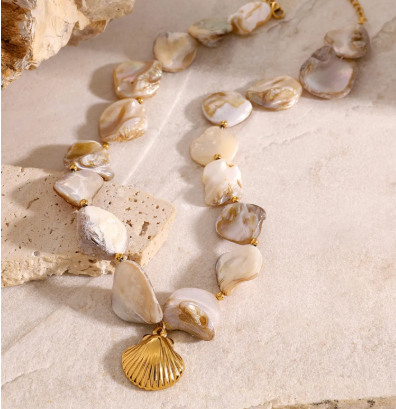 NECKLACE - SEASHELL GOLD